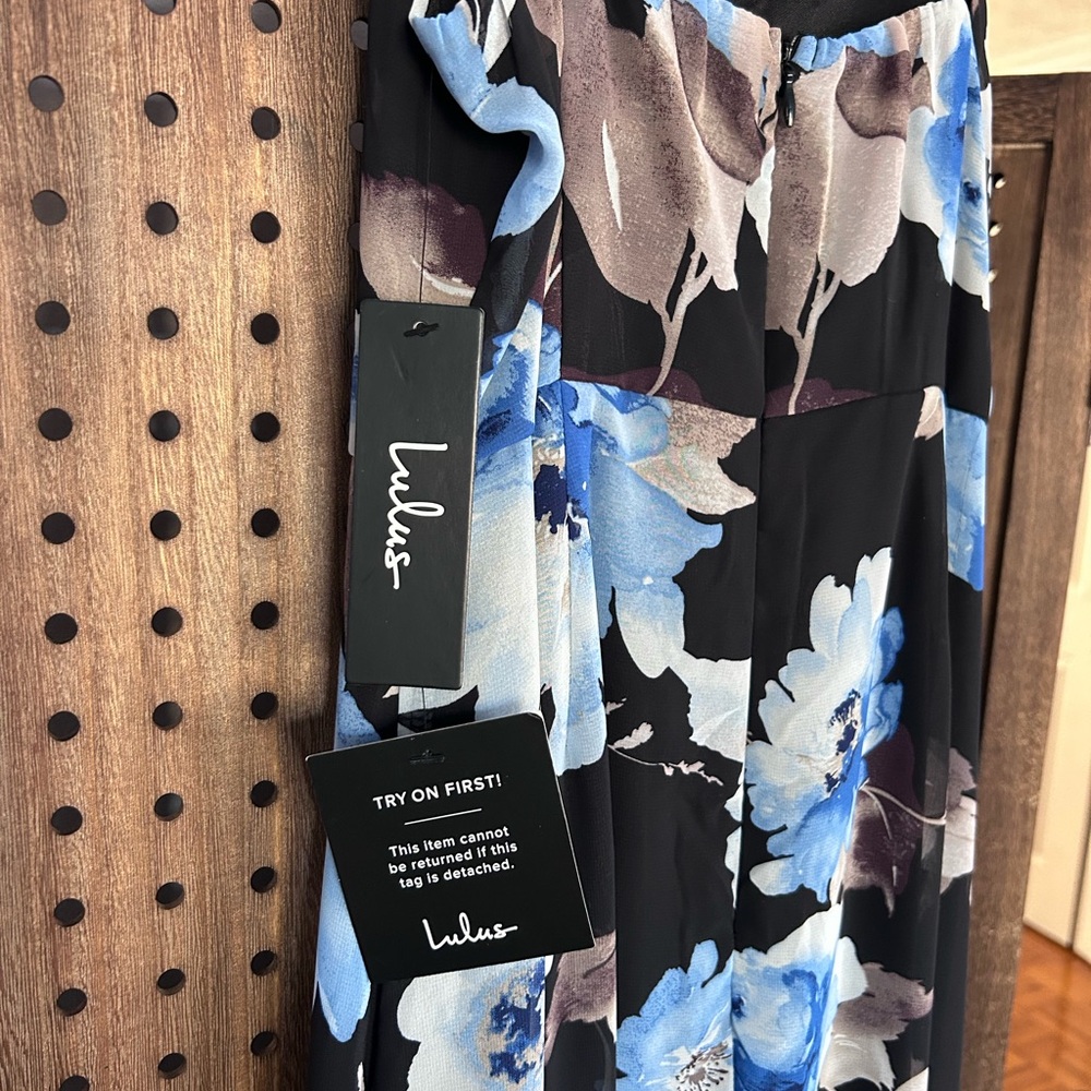 Lulus Floral Ruffle Maxi - Picture 6 of 6